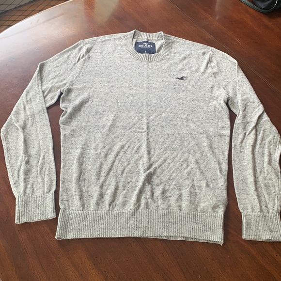 Like new Hollister Heather gray sweater - Picture 2 of 4